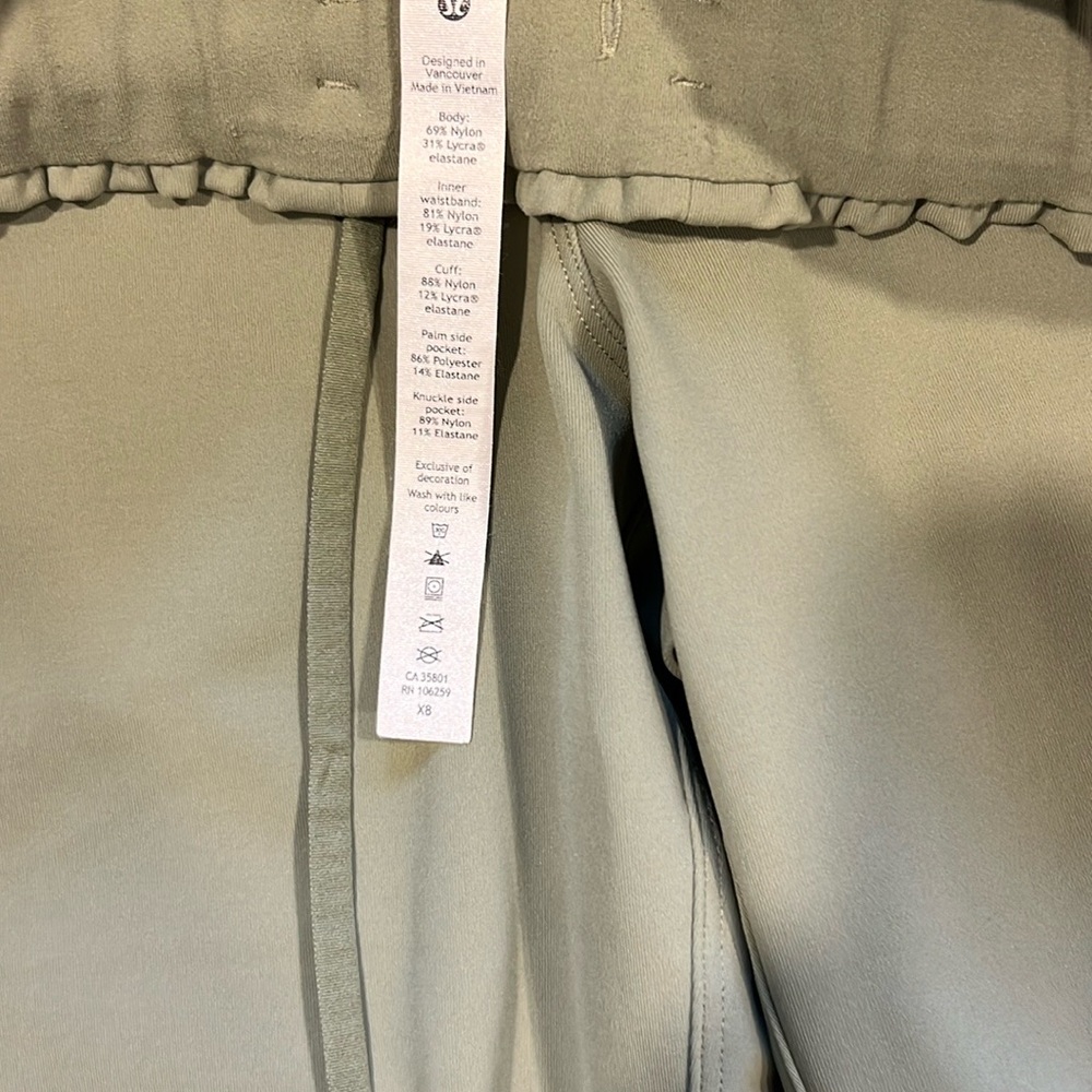 Lululemon Keep Moving Jogger - image 7